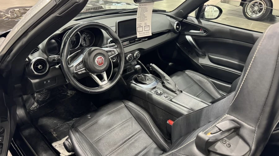 2017 Fiat 124 Spider - Image 6 of 9
