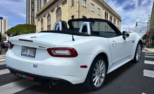 2017 Fiat 124 Spider - Image 4 of 11