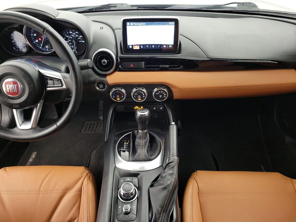 2017 Fiat 124 Spider - Image 10 of 25
