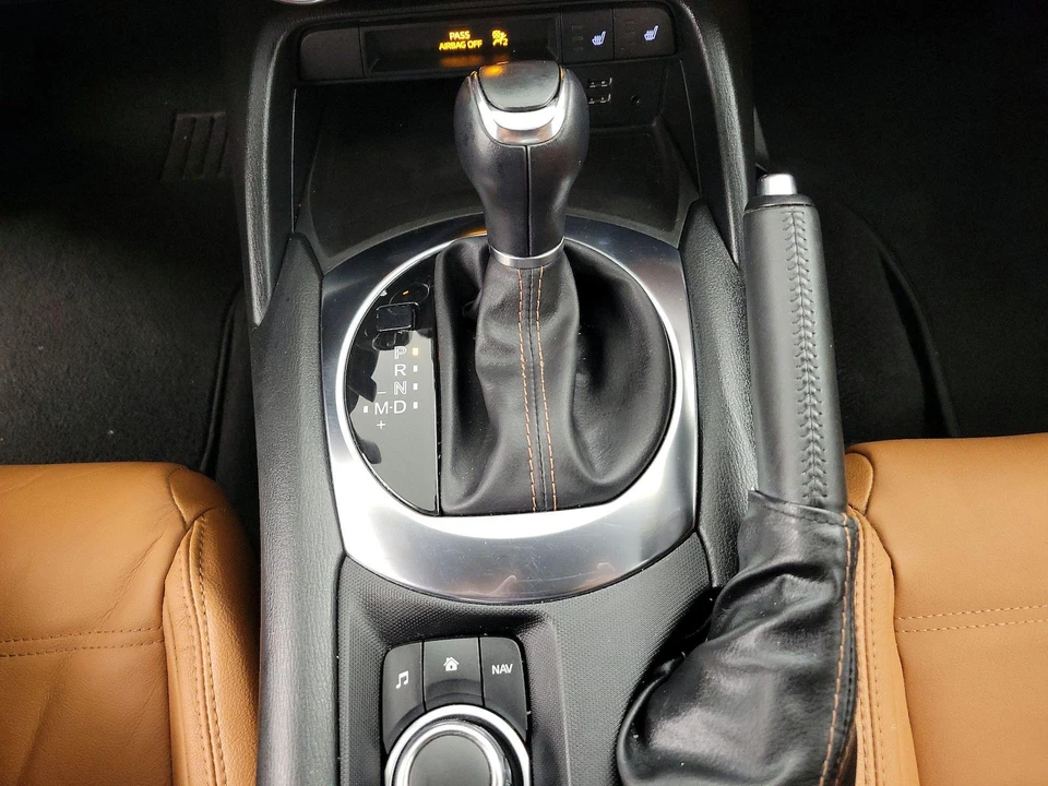 2017 Fiat 124 Spider - Image 19 of 25