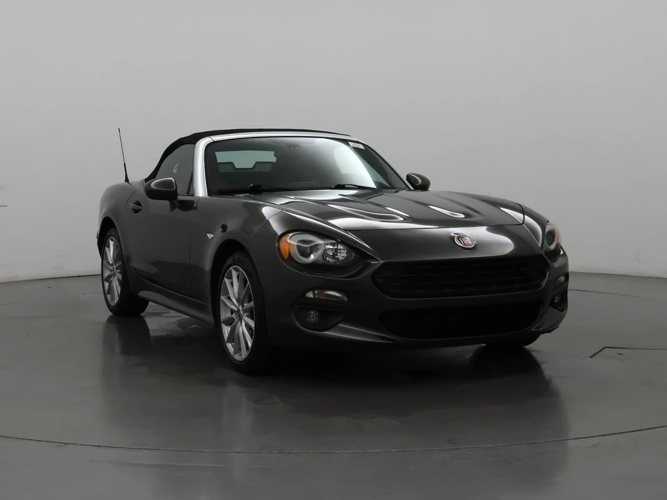 2017 Fiat 124 Spider - Image 2 of 25