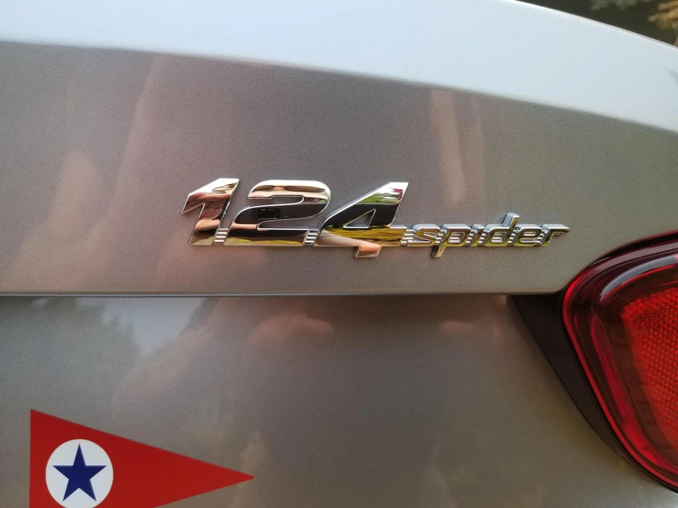 2017 Fiat 124 Spider - Image 30 of 31