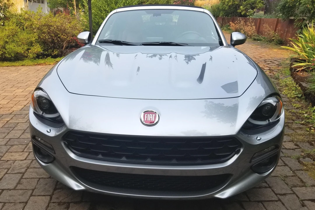2017 Fiat 124 Spider - Image 2 of 31