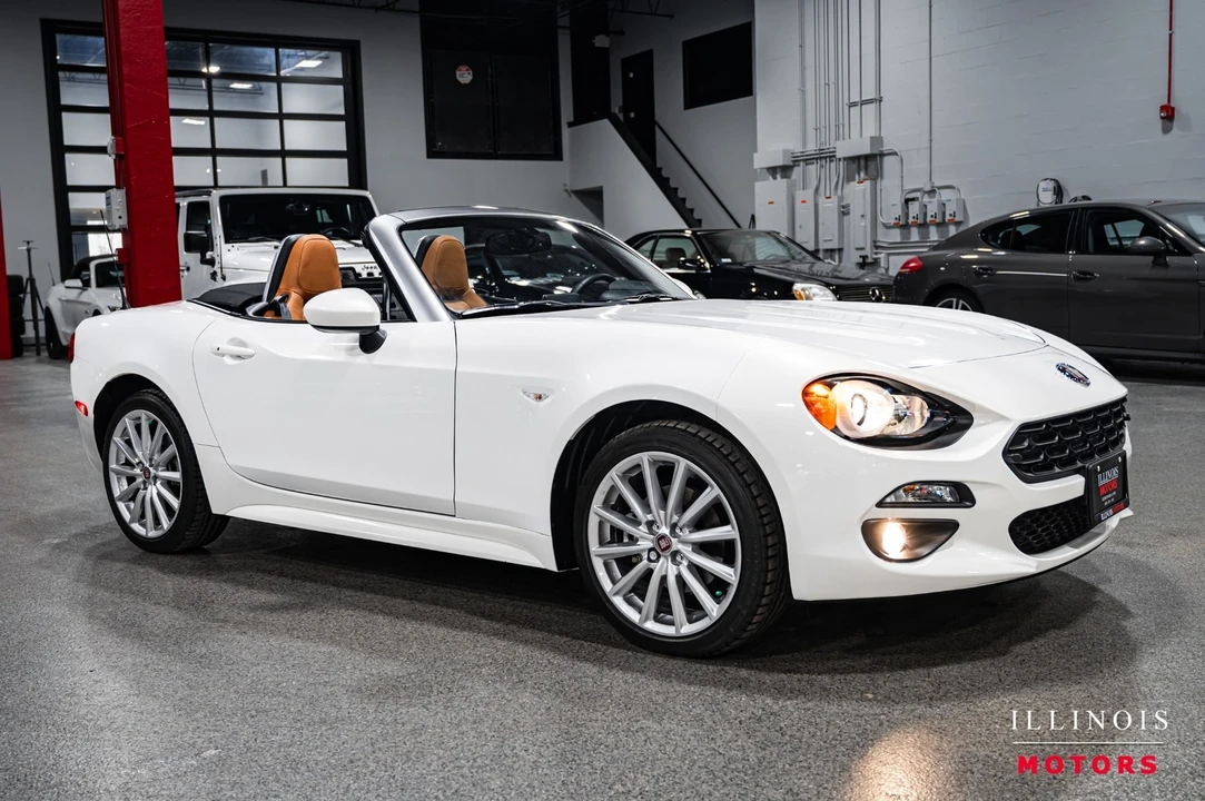 2017 Fiat 124 Spider - Image 7 of 21