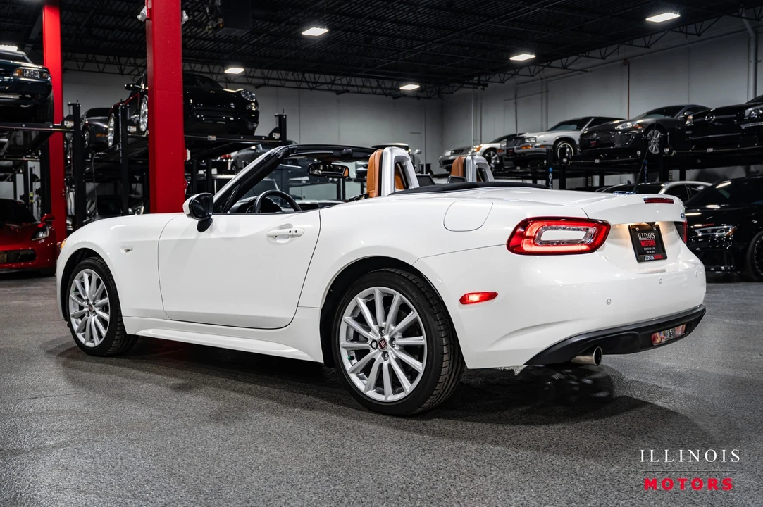 2017 Fiat 124 Spider - Image 3 of 21