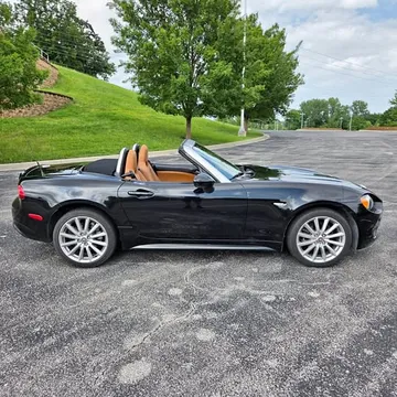 2017 Fiat 124 Spider Lusso
