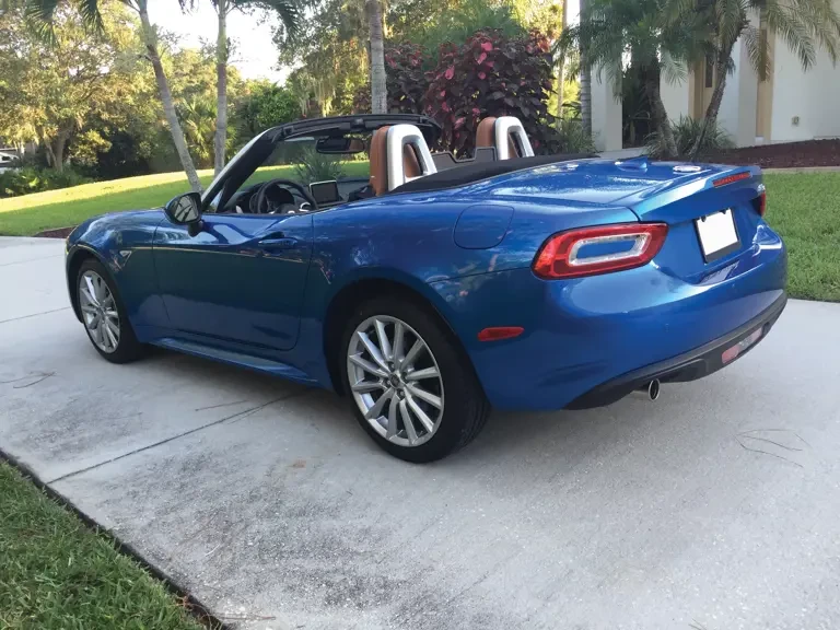 2017 Fiat 124 Spider - Image 3 of 7