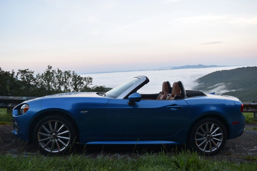 2017 Fiat 124 Spider - Image 20 of 31