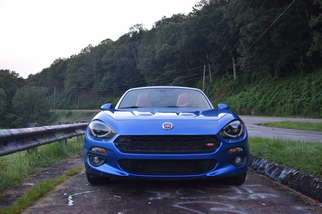 2017 Fiat 124 Spider - Image 7 of 31