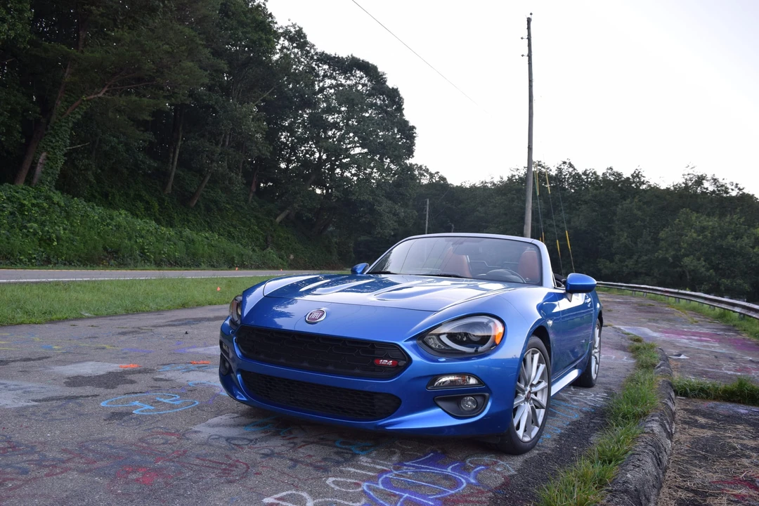 2017 Fiat 124 Spider - Image 12 of 31