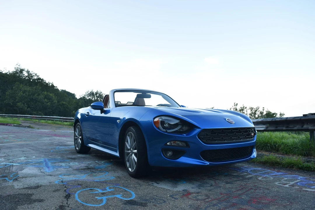 2017 Fiat 124 Spider - Image 3 of 31