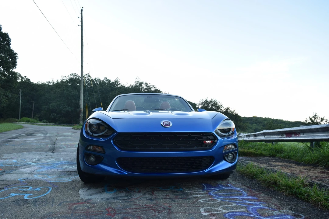 2017 Fiat 124 Spider - Image 5 of 31