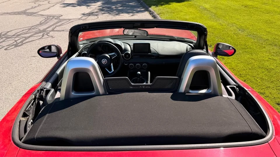 2017 Fiat 124 Spider - Image 5 of 11