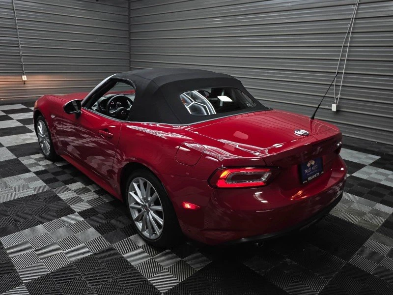 2017 Fiat 124 Spider - Image 12 of 20
