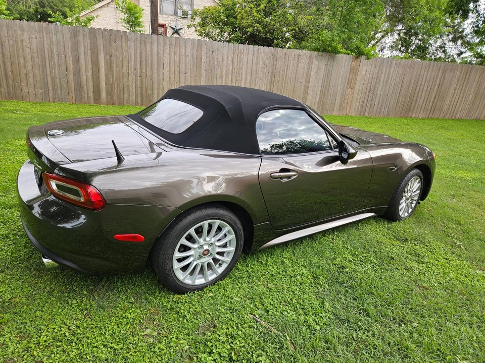2017 Fiat 124 Spider - Image 5 of 17