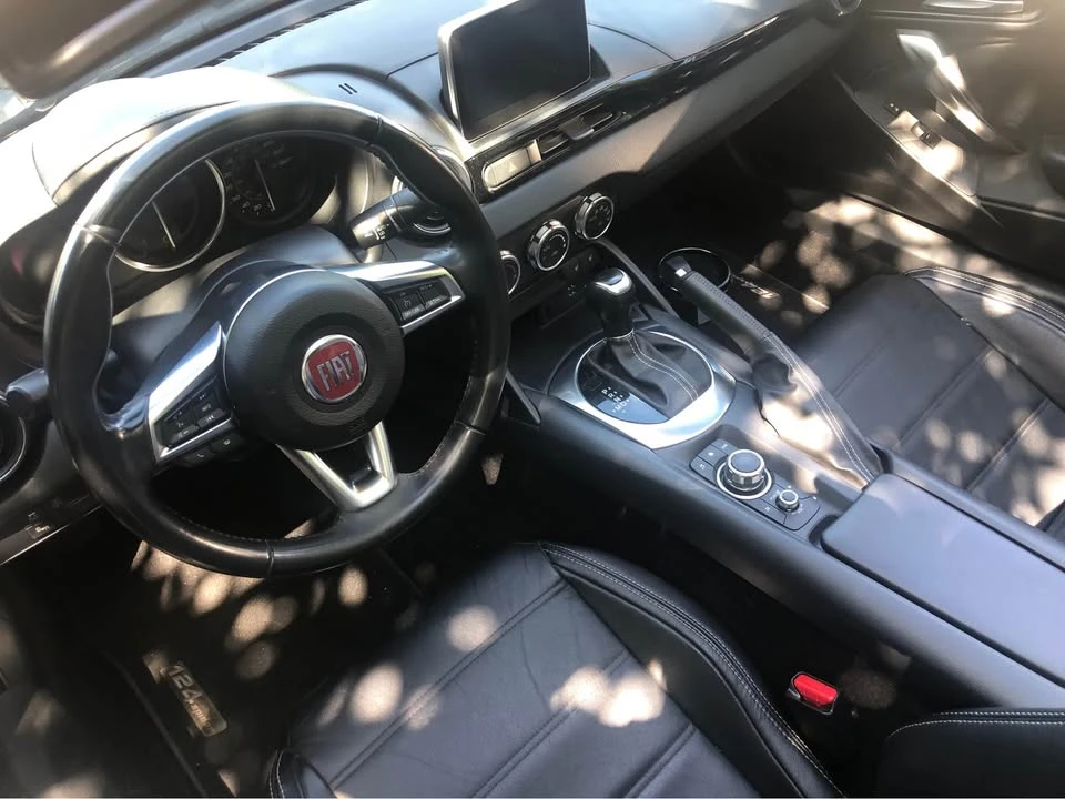 2017 Fiat 124 Spider - Image 5 of 9