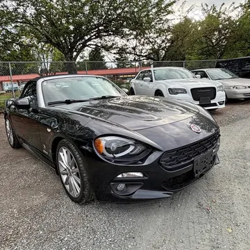 2017 Fiat 124 Spider Lusso Sport