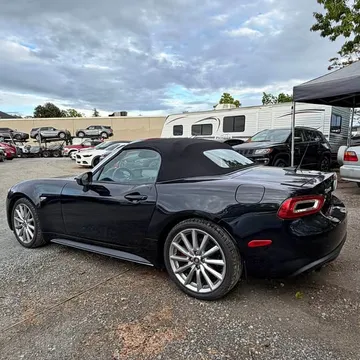 2017 Fiat 124 Spider Lusso Sport
