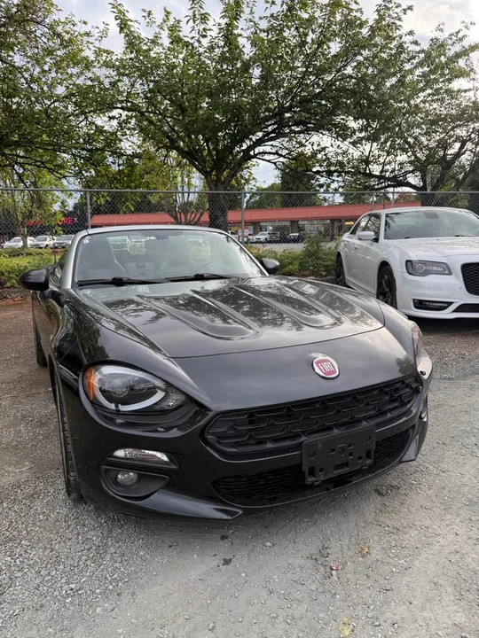 2017 Fiat 124 Spider - Image 2 of 20