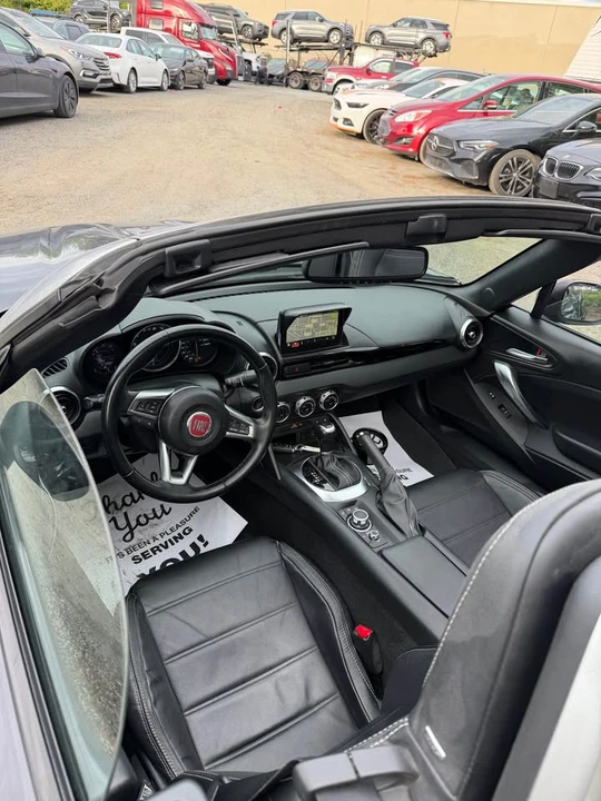 2017 Fiat 124 Spider - Image 6 of 20