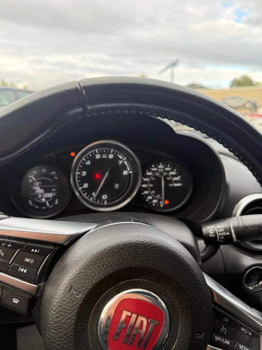 2017 Fiat 124 Spider - Image 20 of 20