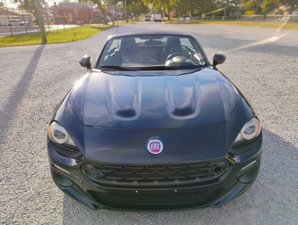2017 Fiat 124 Spider - Image 15 of 20