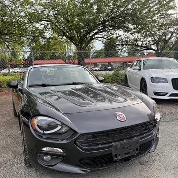 2017 Fiat 124 Spider Lusso Sport