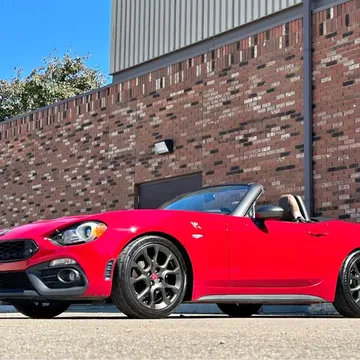 2017 Fiat 124 Spider Abarth