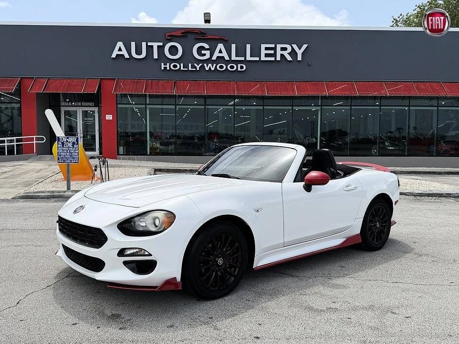 2017 Fiat 124 Spider - Image 17 of 20