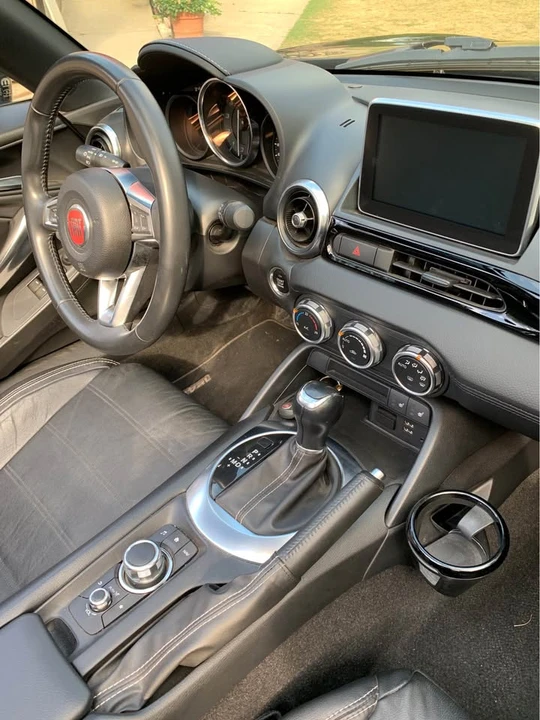 2017 Fiat 124 Spider - Image 6 of 12