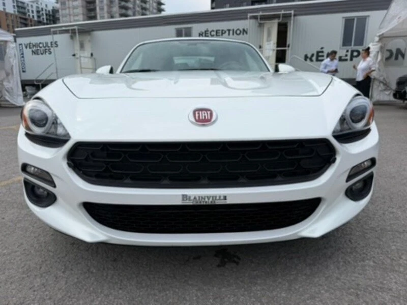 2017 Fiat 124 Spider - Image 18 of 20