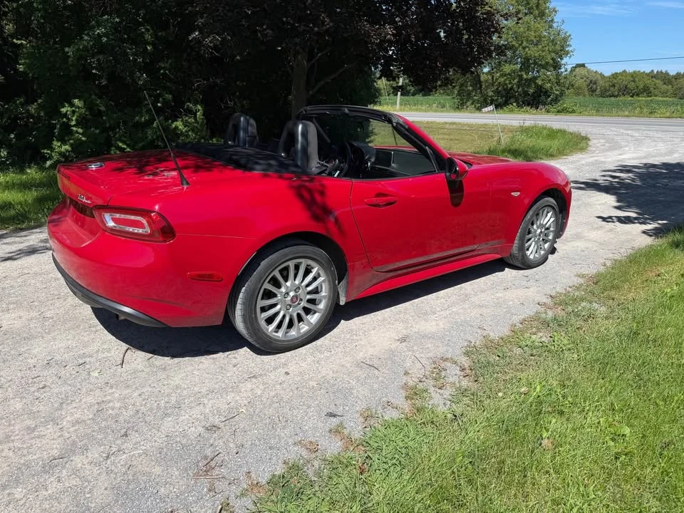 2017 Fiat 124 Spider - Image 3 of 8