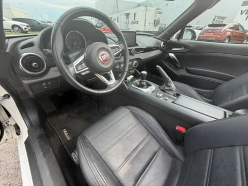 2017 Fiat 124 Spider - Image 17 of 20