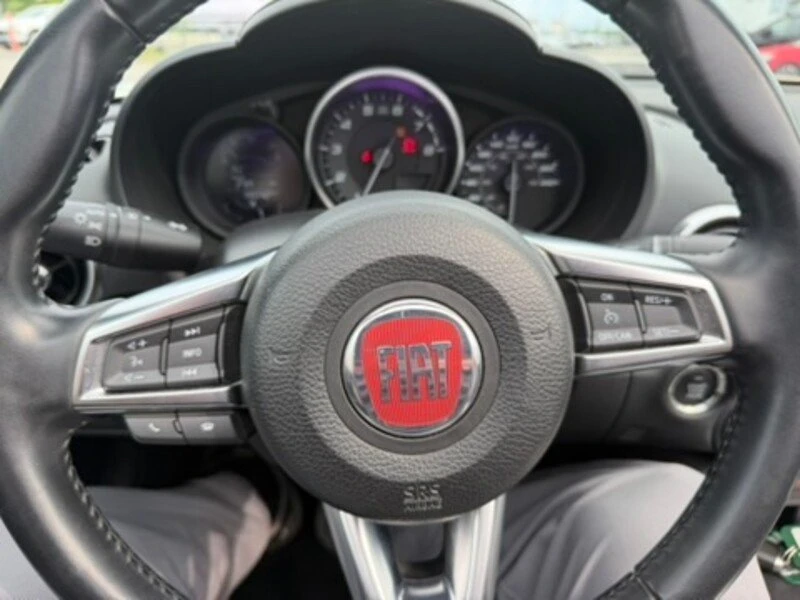 2017 Fiat 124 Spider - Image 14 of 20