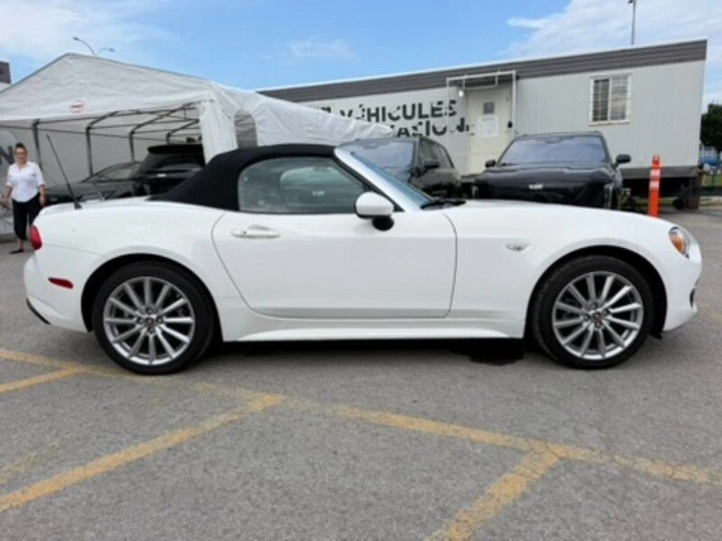 2017 Fiat 124 Spider - Image 8 of 20