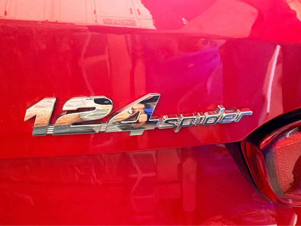2017 Fiat 124 Spider - Image 20 of 20