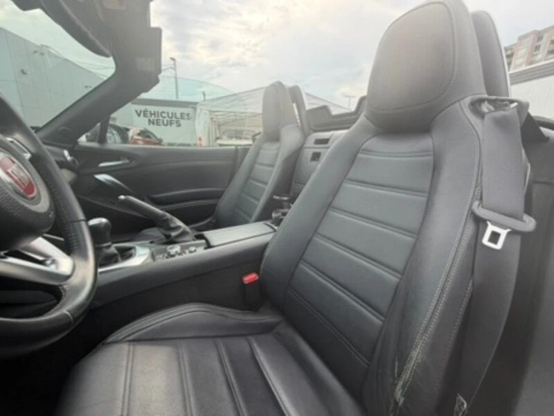 2017 Fiat 124 Spider - Image 9 of 20