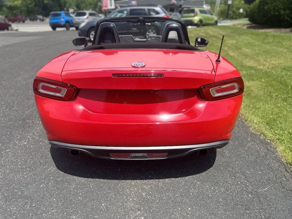 2017 Fiat 124 Spider - Image 5 of 17