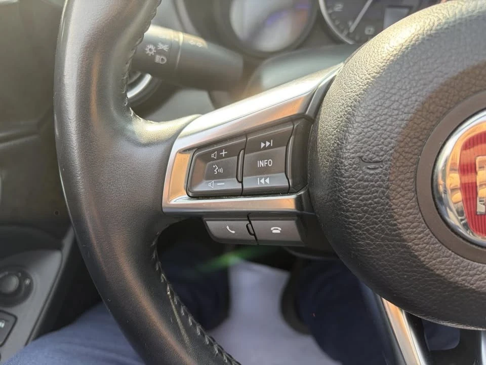 2017 Fiat 124 Spider - Image 17 of 20