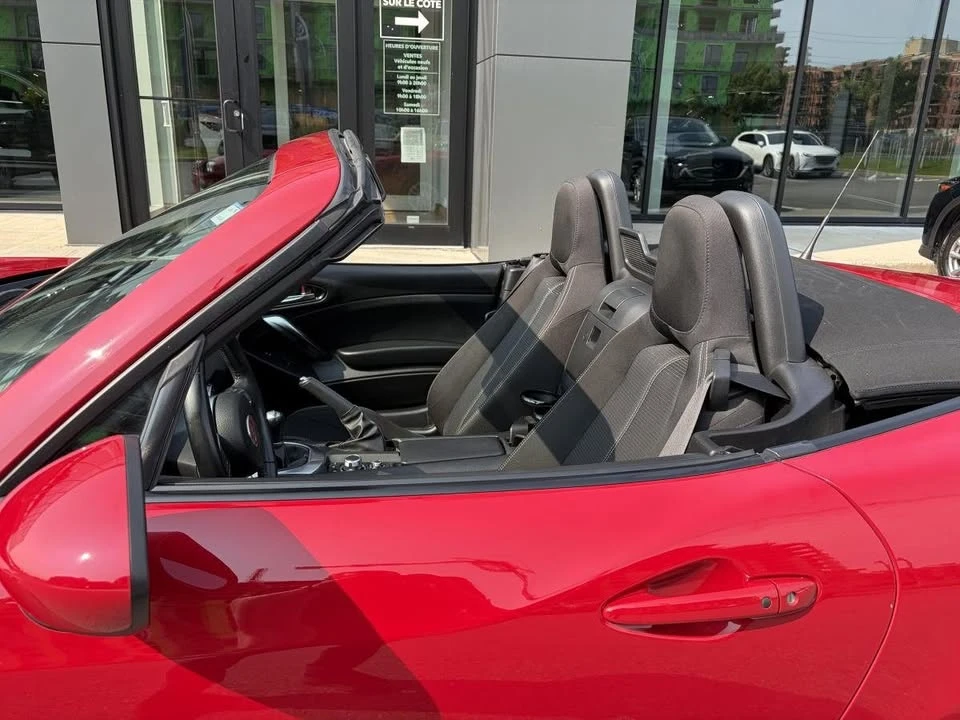 2017 Fiat 124 Spider - Image 13 of 20