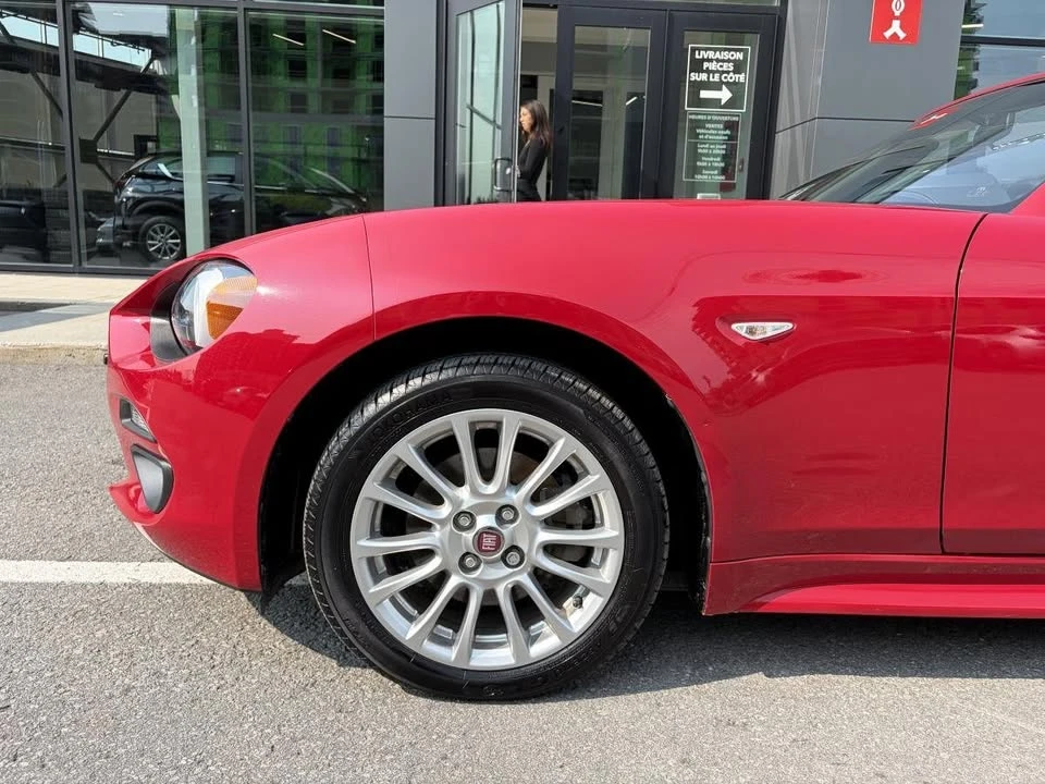 2017 Fiat 124 Spider - Image 10 of 20