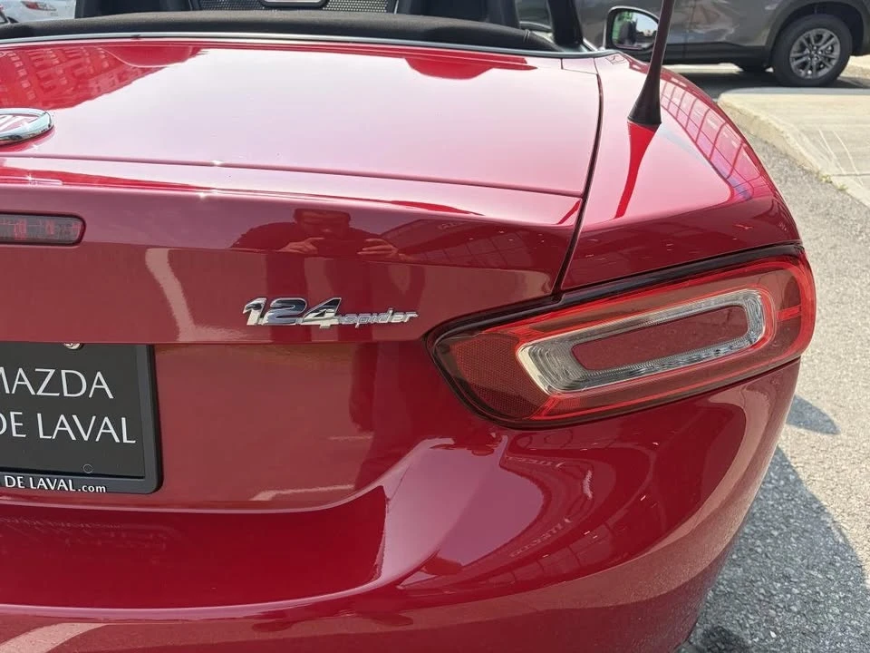 2017 Fiat 124 Spider - Image 14 of 20