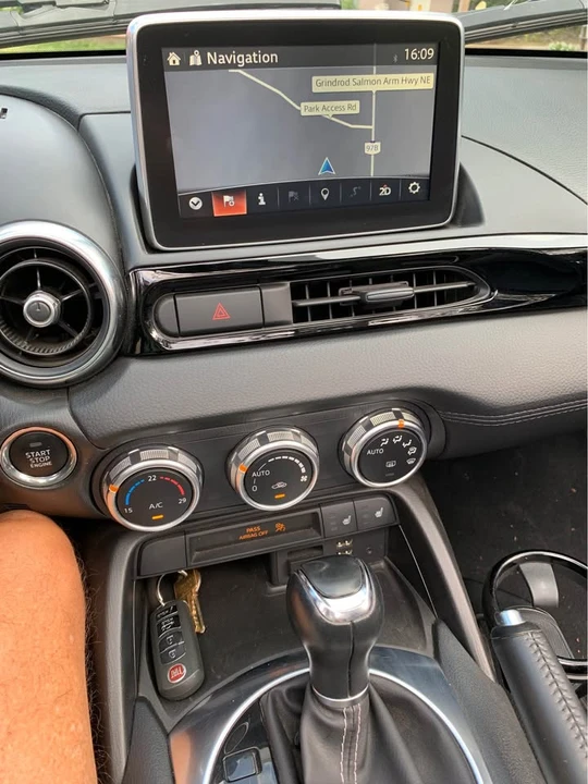 2017 Fiat 124 Spider - Image 8 of 12