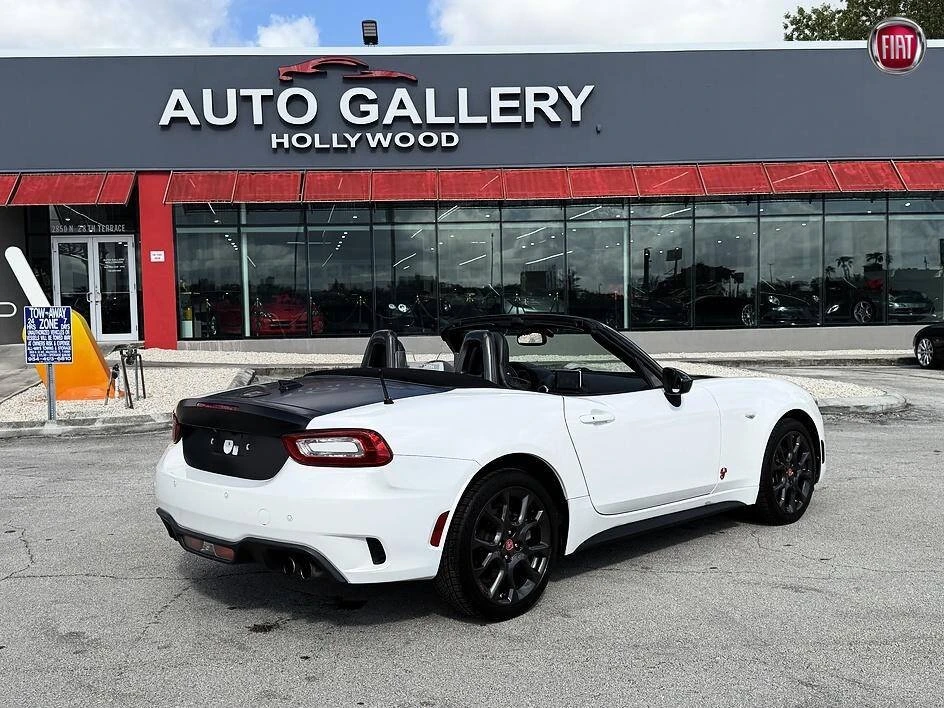 2017 Fiat 124 Spider - Image 19 of 20