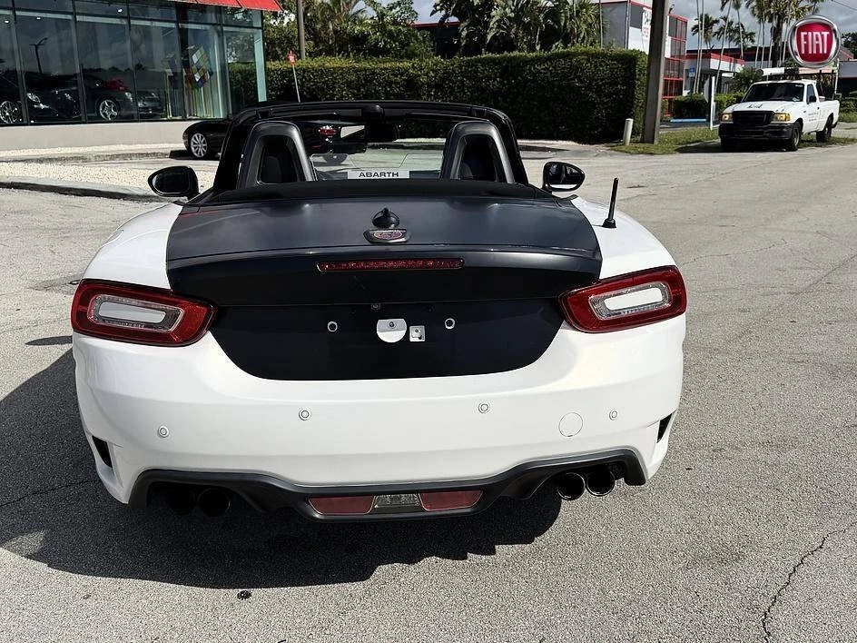 2017 Fiat 124 Spider - Image 18 of 20