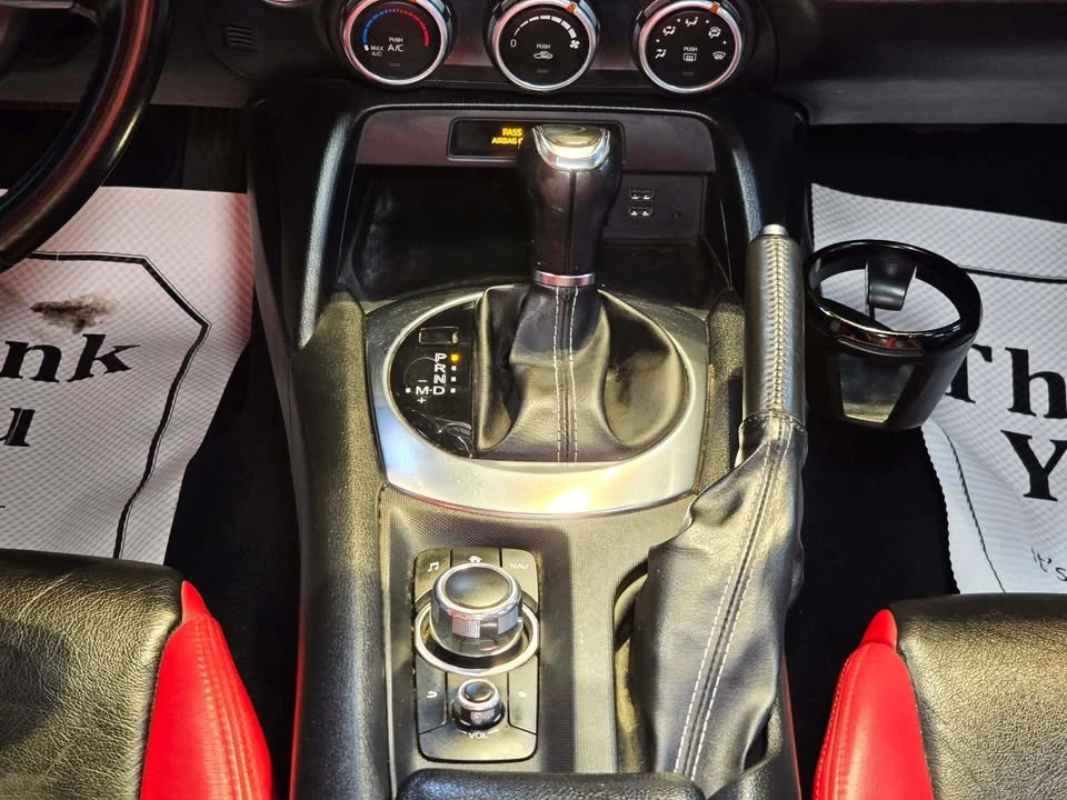 2017 Fiat 124 Spider - Image 15 of 20