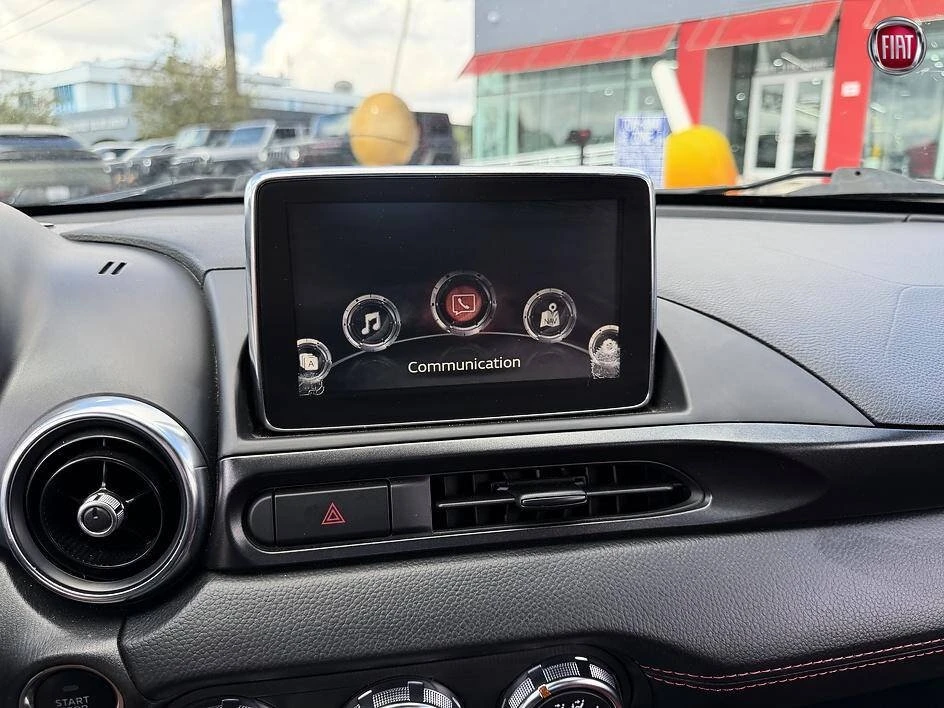2017 Fiat 124 Spider - Image 11 of 20