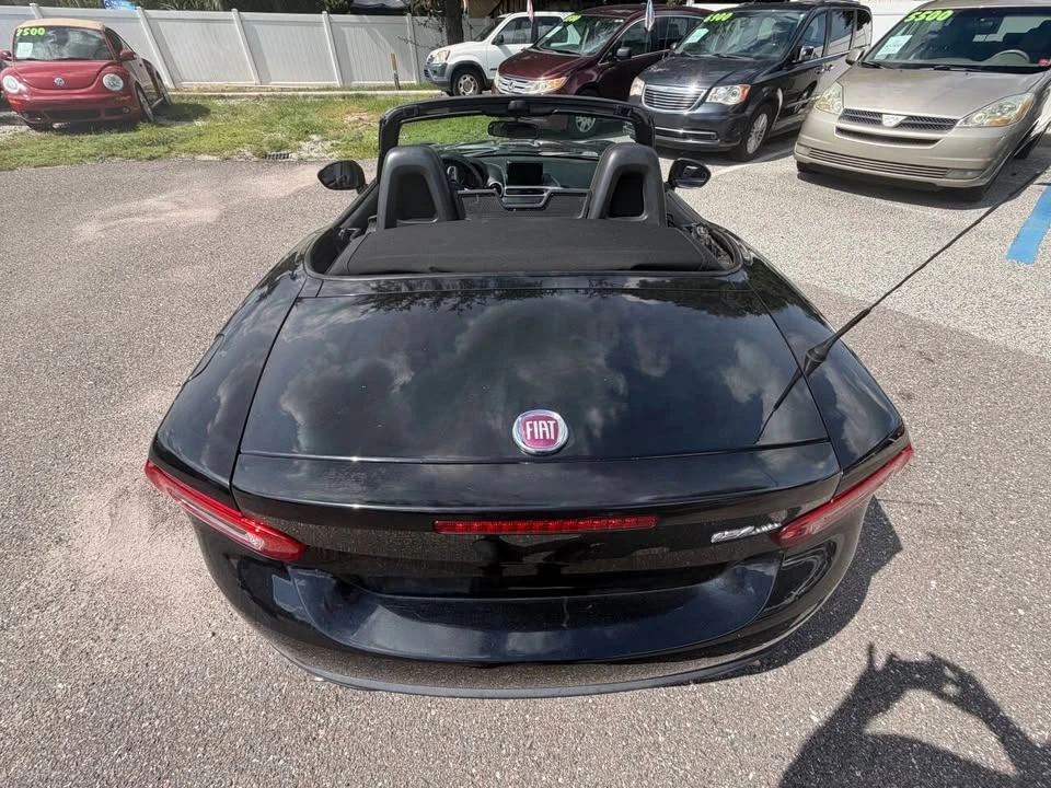 2017 Fiat 124 Spider - Image 11 of 20
