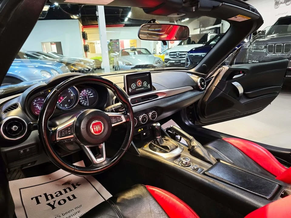 2017 Fiat 124 Spider - Image 10 of 20