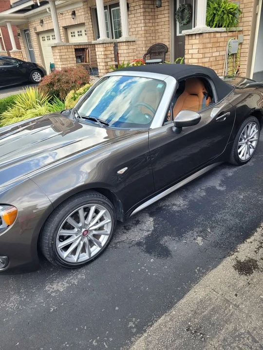 2017 Fiat 124 Spider - Image 3 of 15